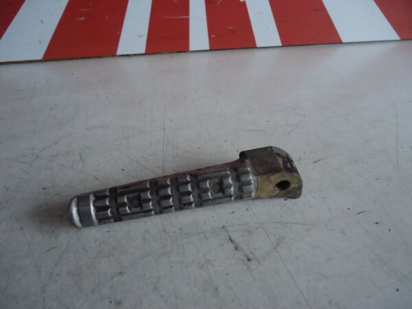 Yamaha FZR600 Rear Footrest