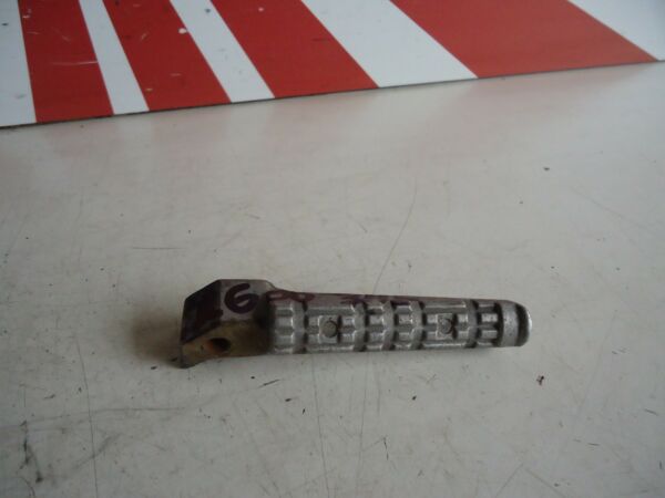 Yamaha FZR600 Rear Footrest