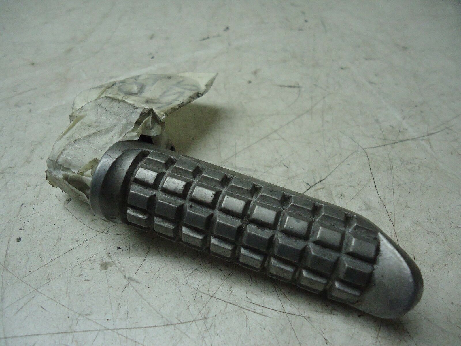 Kawasaki ZZR600 Rear Footrest