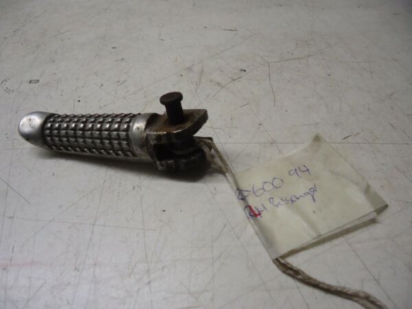 Suzuki RF600R Rear Footrest 