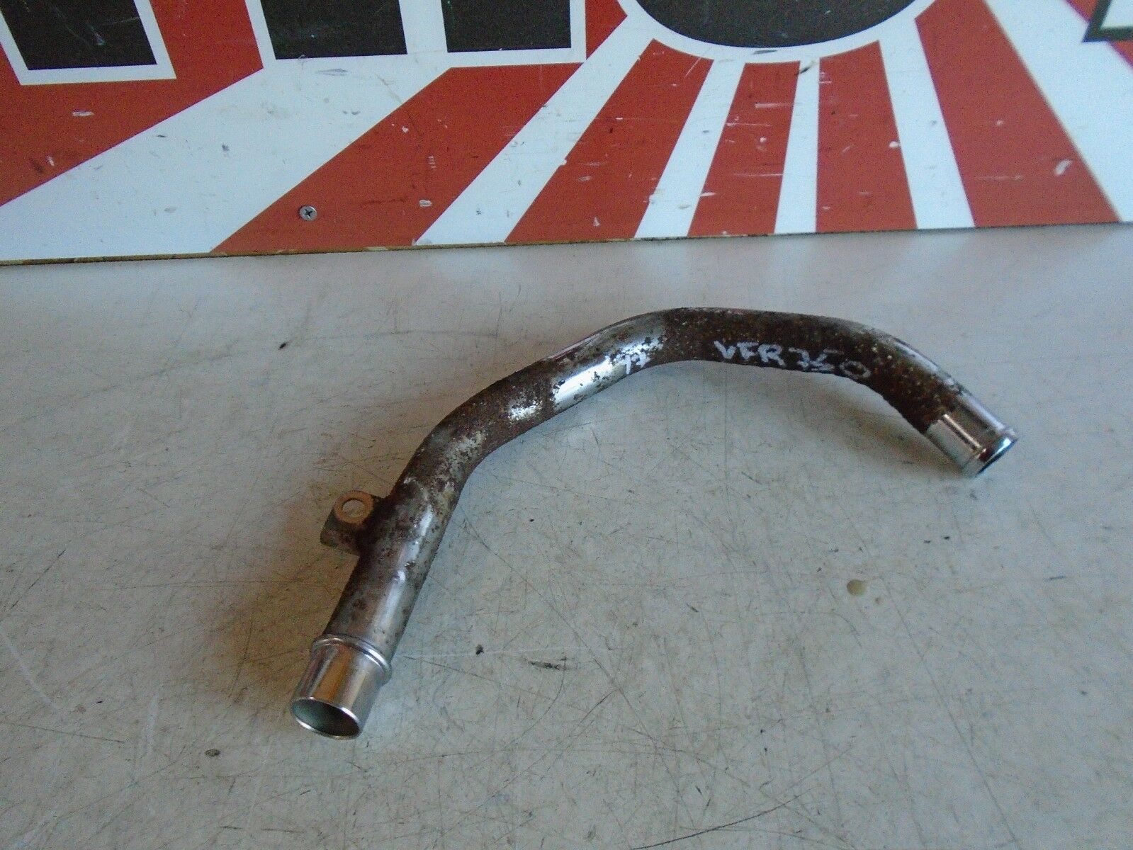 Honda VFR750F Engine Water Coolant Pipe