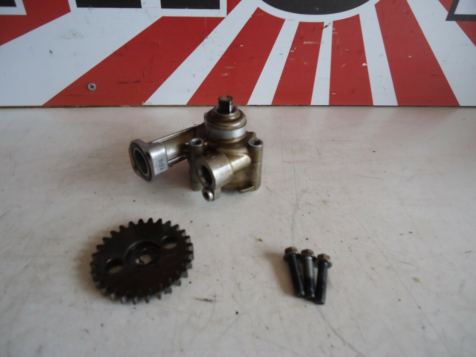 Kawasaki GPZ500s Oil Pump & Gear GPz500 Engine Oil Pump