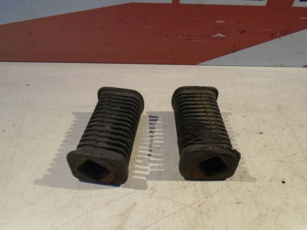 Suzuki GS650 Katana Footrest Rubbers 
