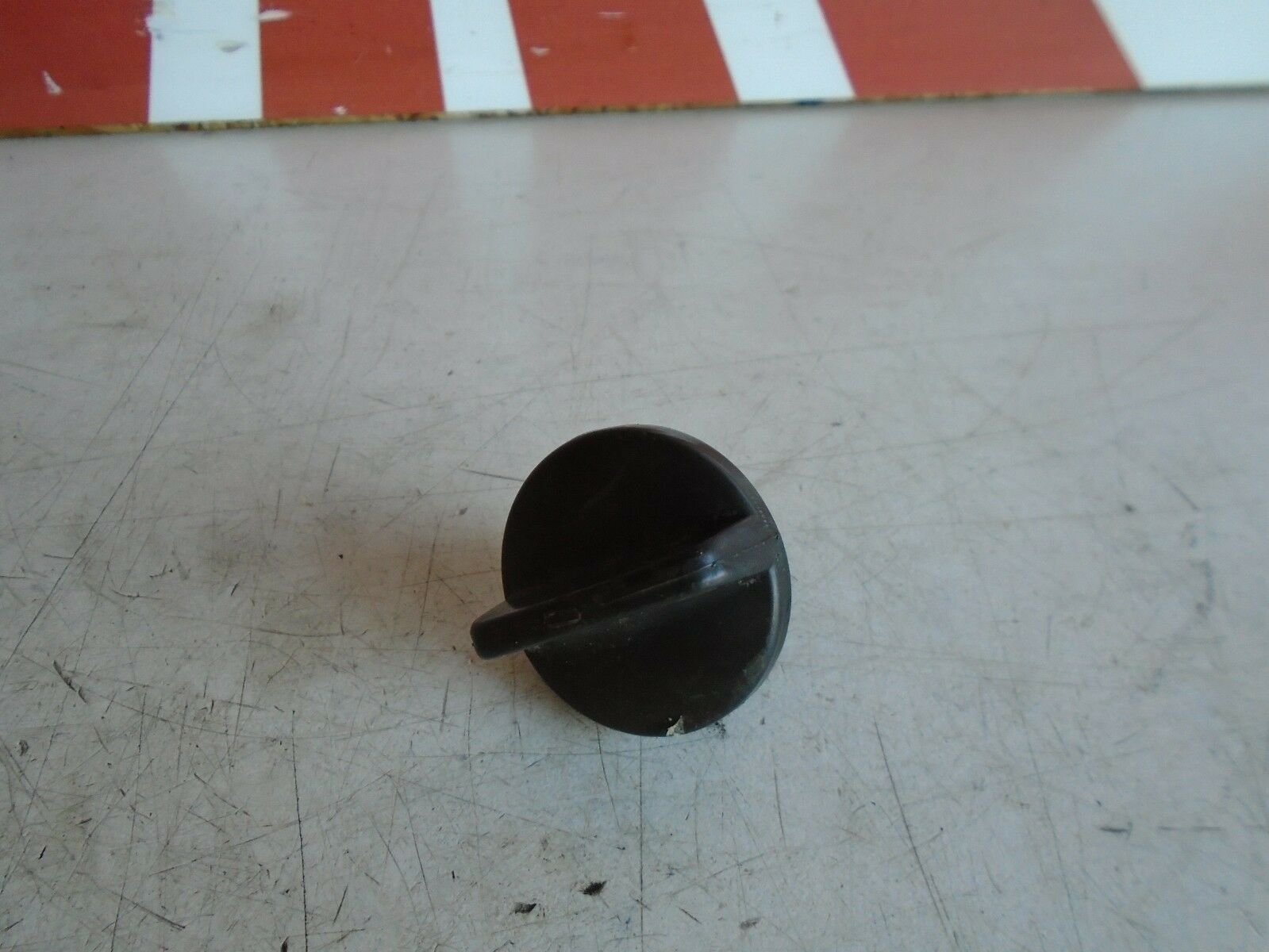 Honda VFR400R Engine Oil Cap