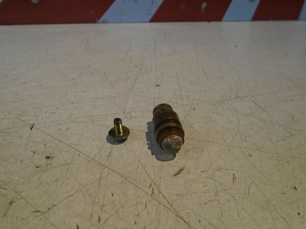 Suzuki GSX550ES Carb Float Valve Seat GSX550 Carburettor