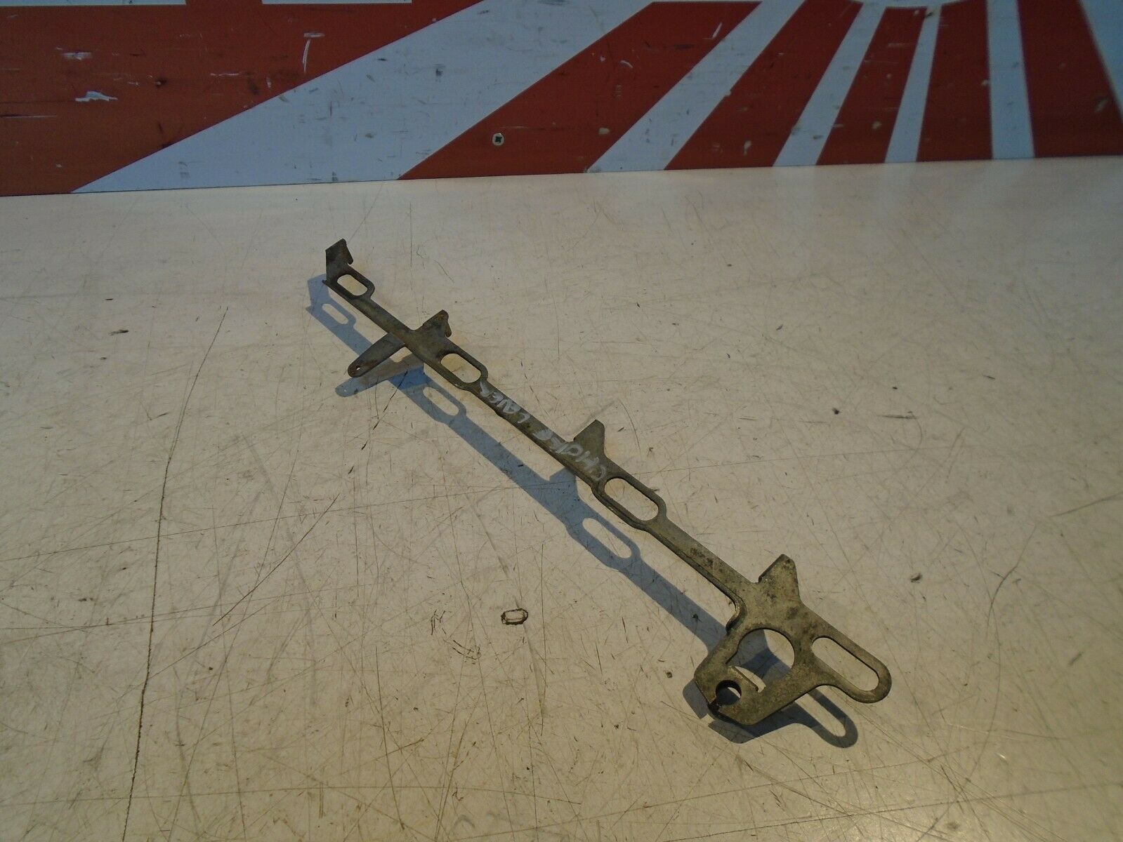 Kawasaki ZZR1100 Carb Choke Lever Rail ZZR1100 Carburettor