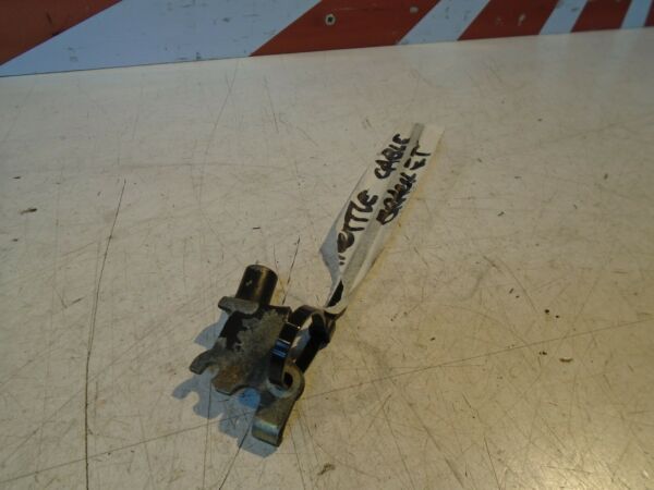 Kawasaki GPZ900R Carb Throttle Cable Bracket GPZ900 Carburettor