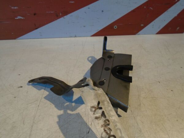 Yamaha XJ900s Diversion Oil Pump Baffle Plate XJ900
