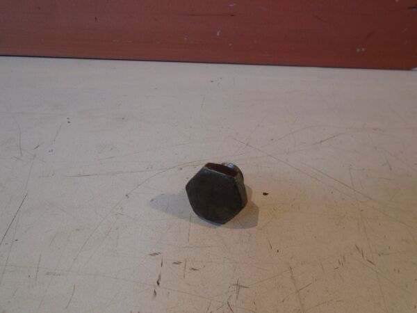 Suzuki GSX750E Engine Oil Drain Bolt
