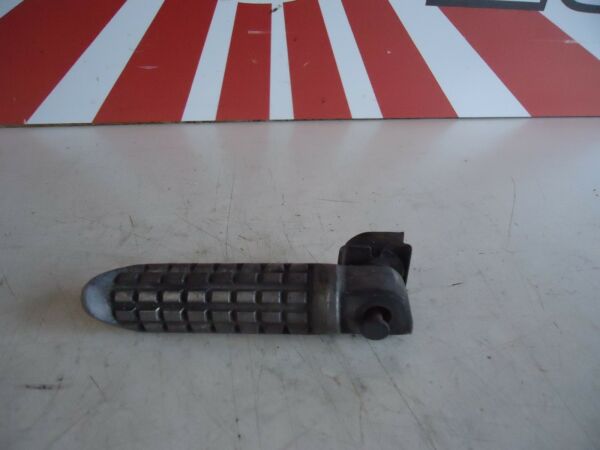 Kawasaki ZZR1100 Rear Footrest 