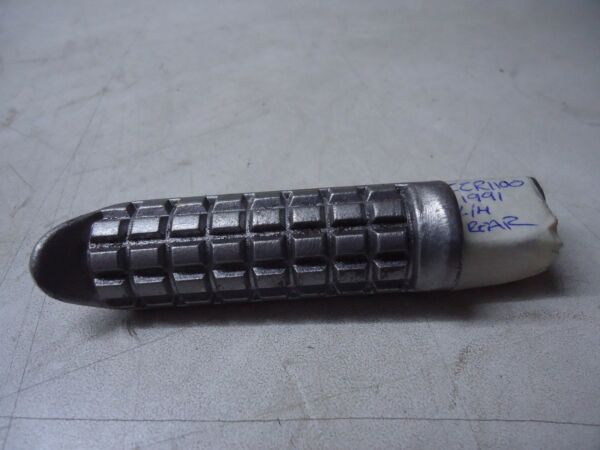 Kawasaki ZZR1100 Rear Footrest 
