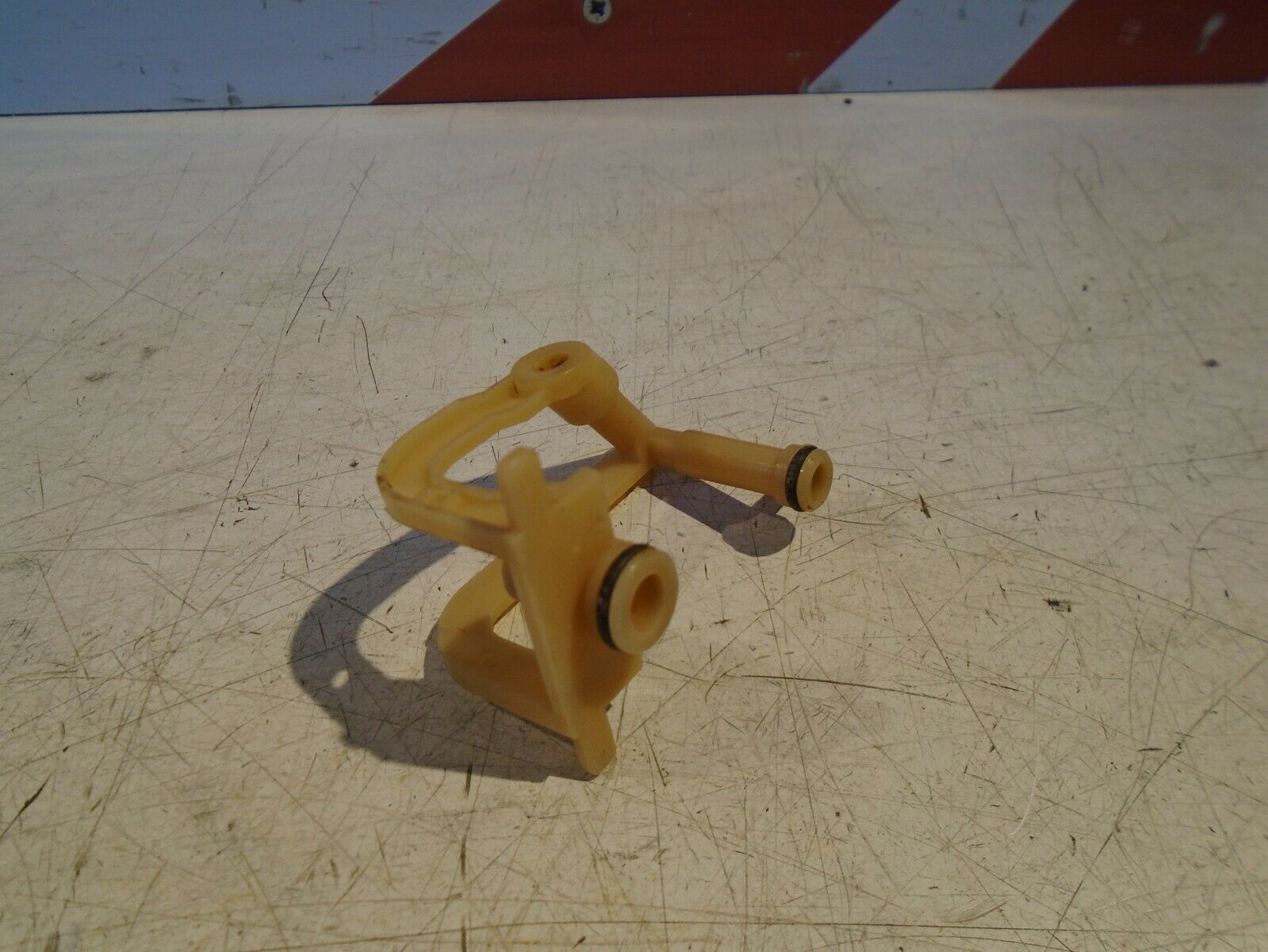 Suzuki GSX750F Carb Float Holder GSX750 Carburettor