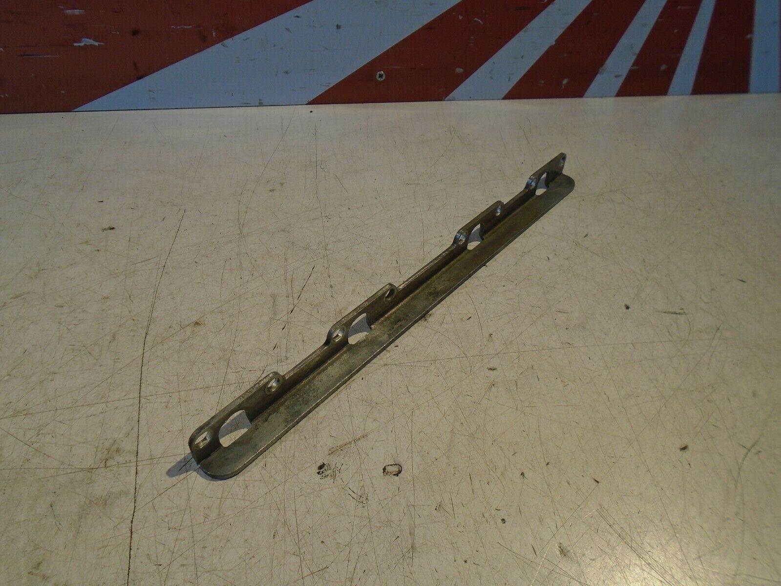 Kawasaki GT550 Carb Body Joining Rail GT550 Carburettor