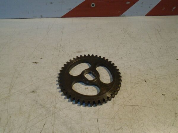 Honda CB125T Engine Oil Pump Gear 