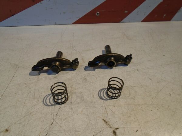 Honda CB125T Engine Inlet Valve Rockers 