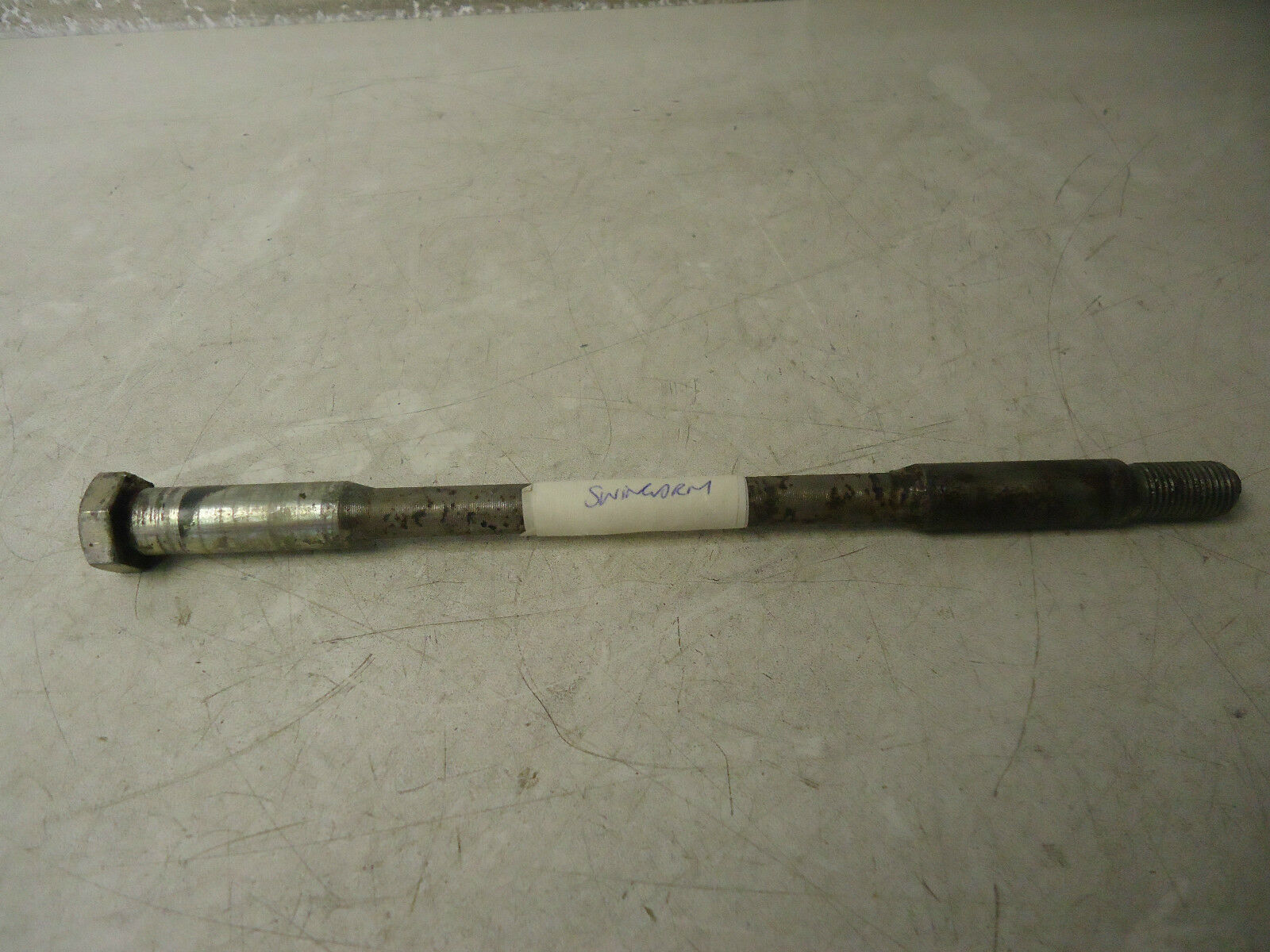 Yamaha XJ600F Pre Diversion Swingarm Spindle Axle XJ600