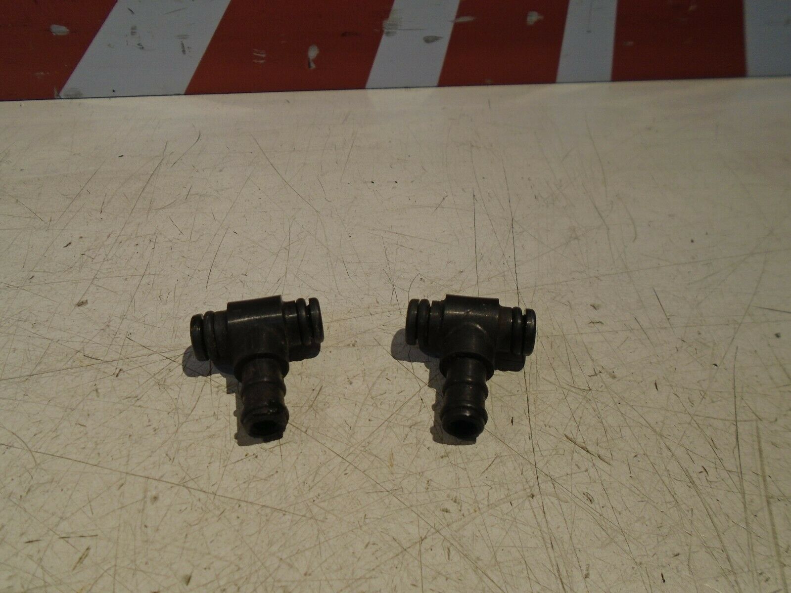 Suzuki GS550E Carb Overflow Breather Pipes GS550 Carburettor