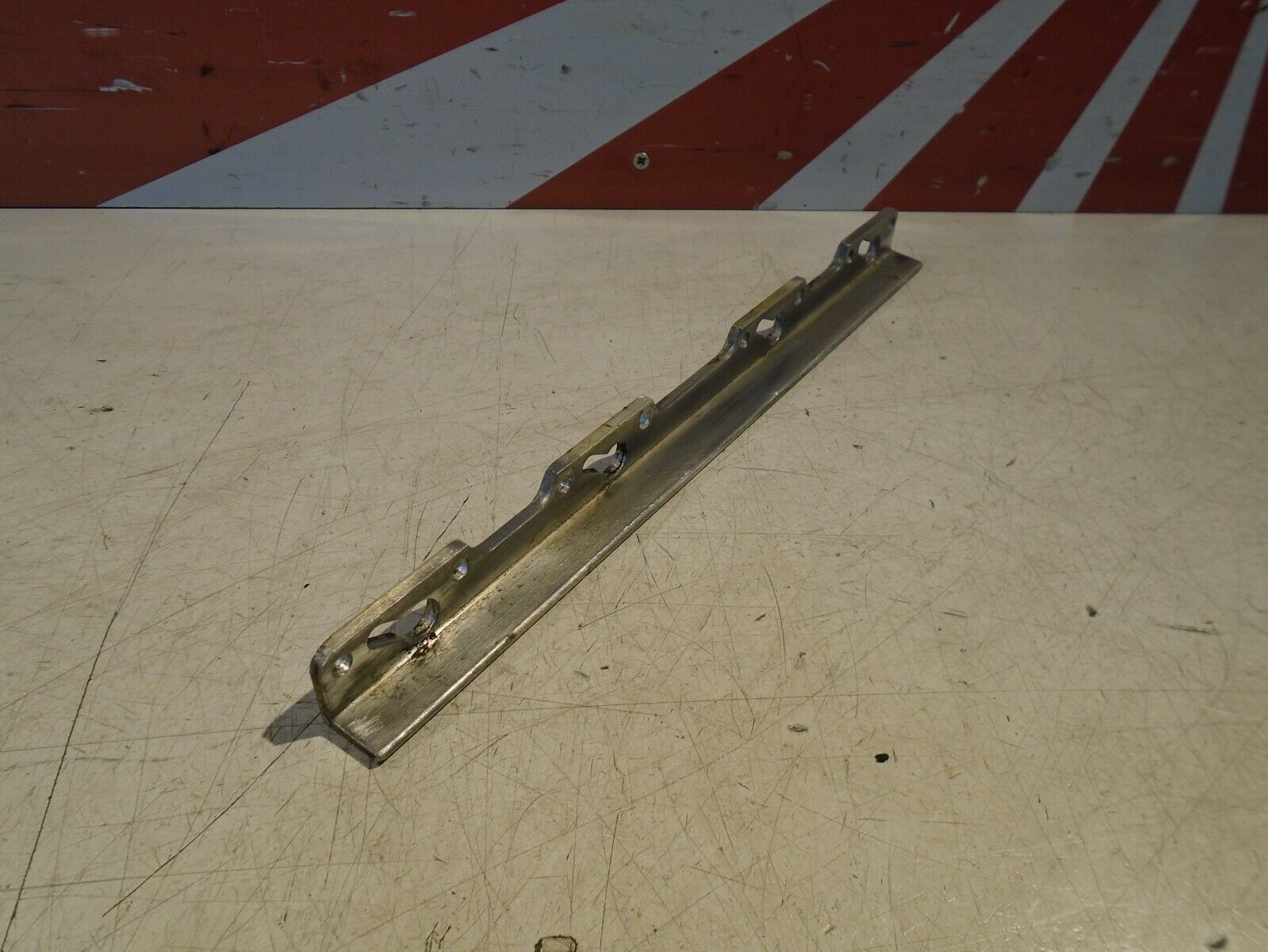 Kawasaki GPX750R Carb Lower Joining Rail GPX750 Carburettor
