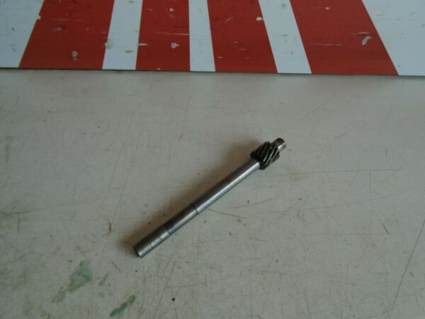 Suzuki GT380 Engine Oil Pump Shaft 