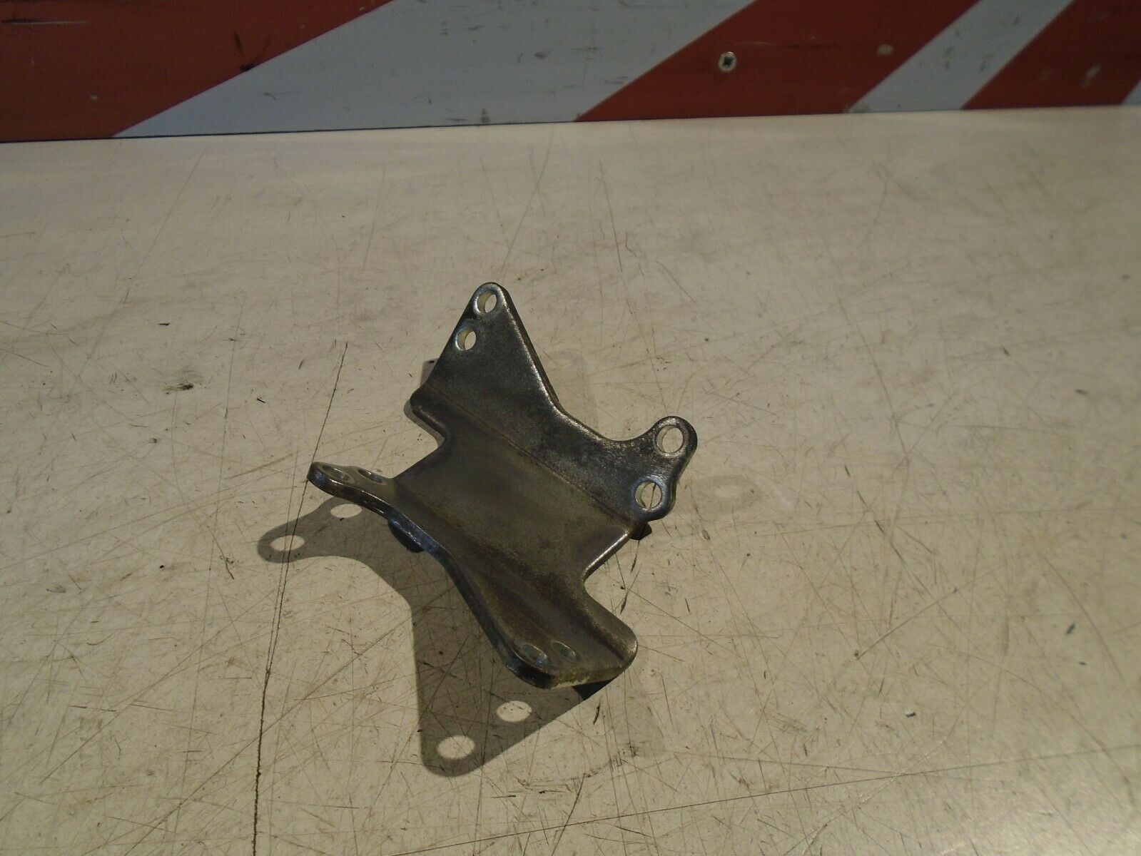 Honda VFR750F Carb Lower Joining Plate VFR750 Carburettor 