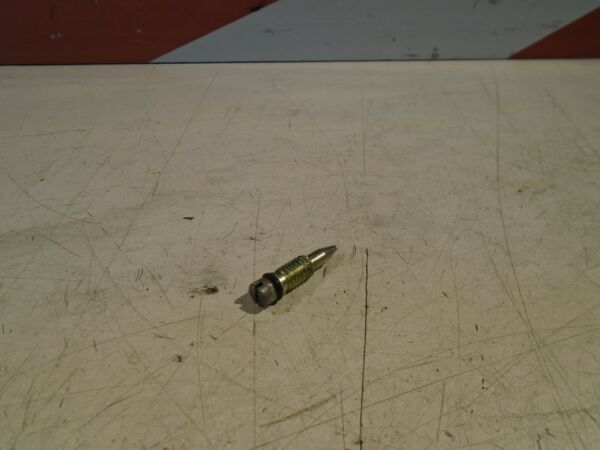 Honda VFR750F Carb Drain Bolt VFR750 Carburettor 