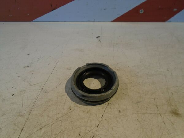 Yamaha XJ550 Engine Alternator Shaft Seal