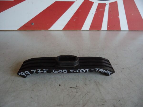 Yamaha YZF600 Fuel Tank Mount Rubber YZF Tank Rubber