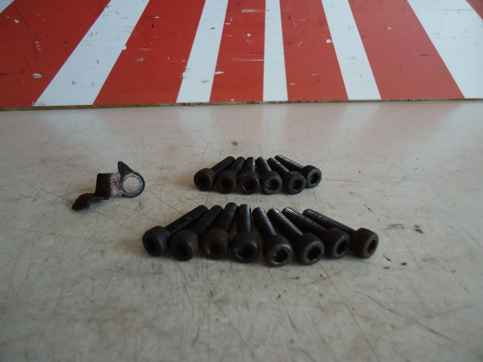 Yamaha FZR600 Engine Oil Sump Pan Bolts 