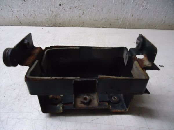 SUZUKI GS500E BATTERY BOX 1995