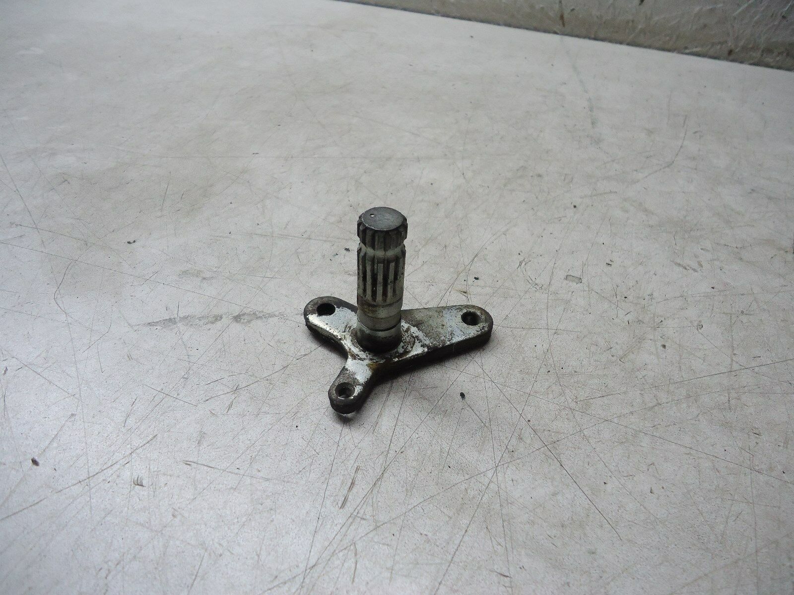 Suzuki GSX750F Rear Brake Pedal Pivot Spline