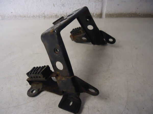 Suzuki GSX750F Frame Tank Mount Bracket