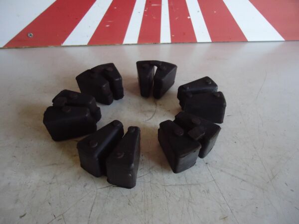 YAMAHA YZF600 THUNDERCAT CUSH DRIVE RUBBERS 1999 