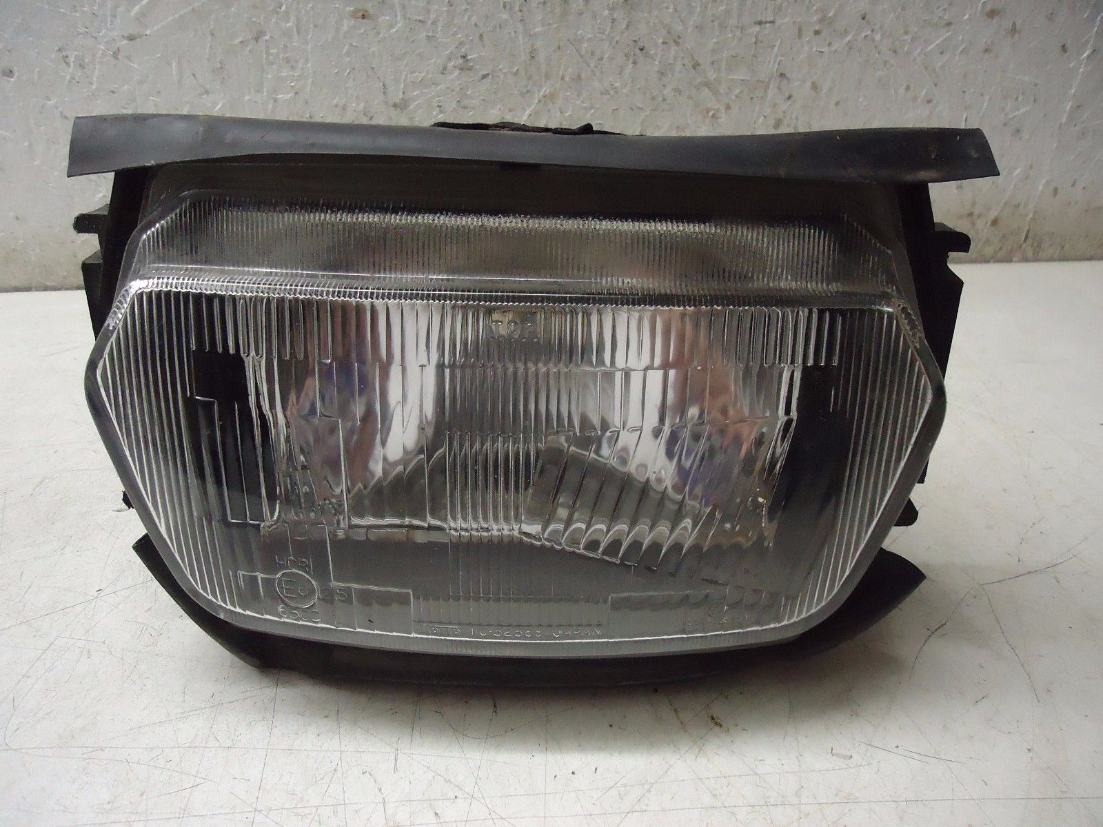 Suzuki GSX600F Headlight