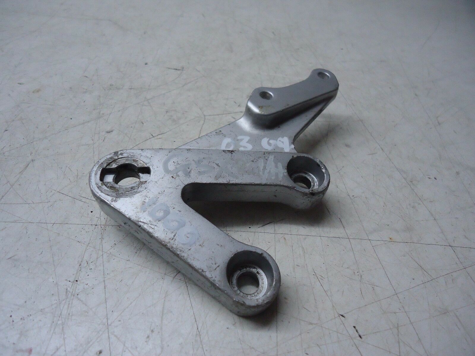 Suzuki GSXR1000 Front Footrest Hanger GSX-R1000