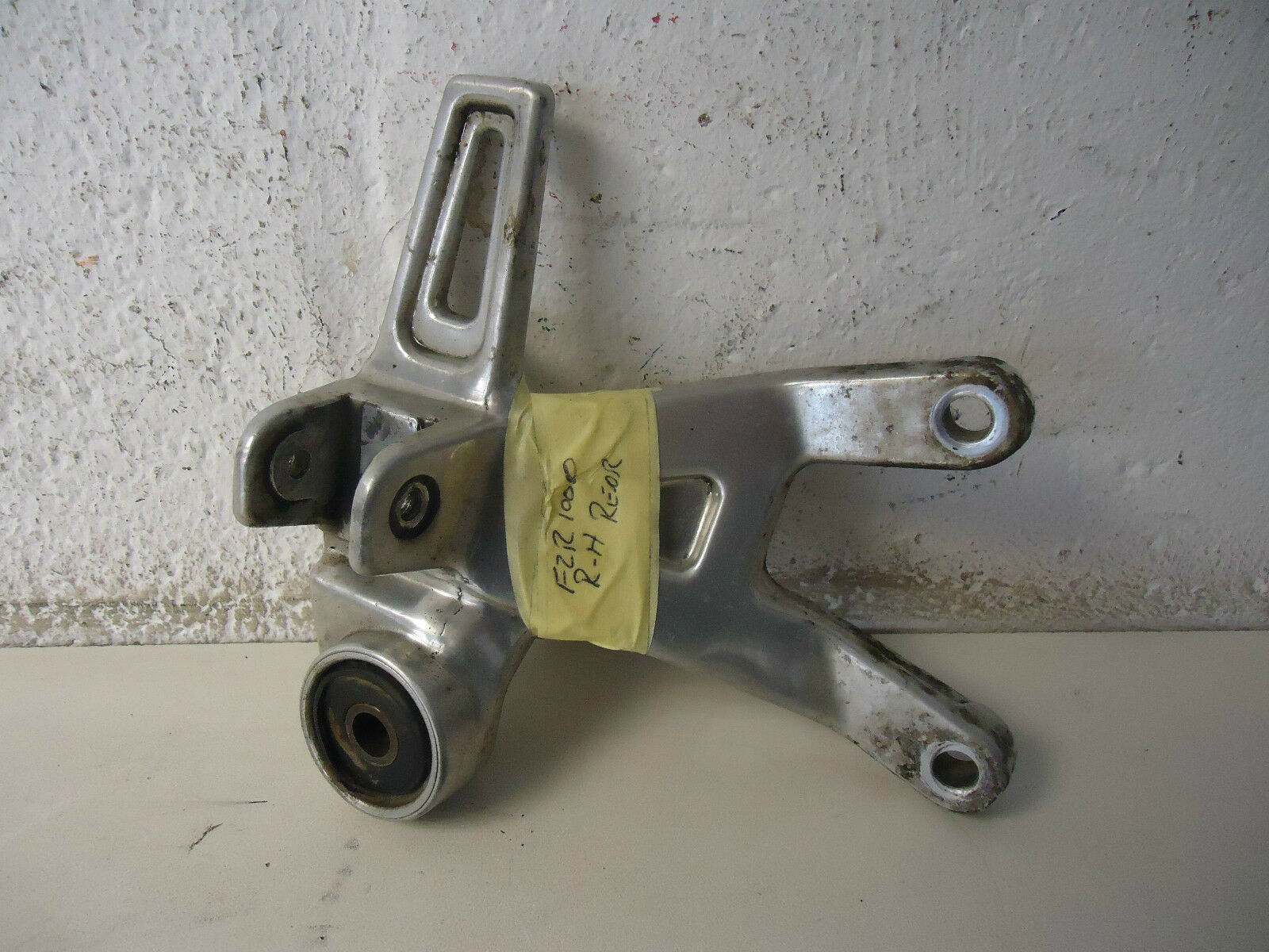 Yamaha FZR1000 Rear Footrest Hanger