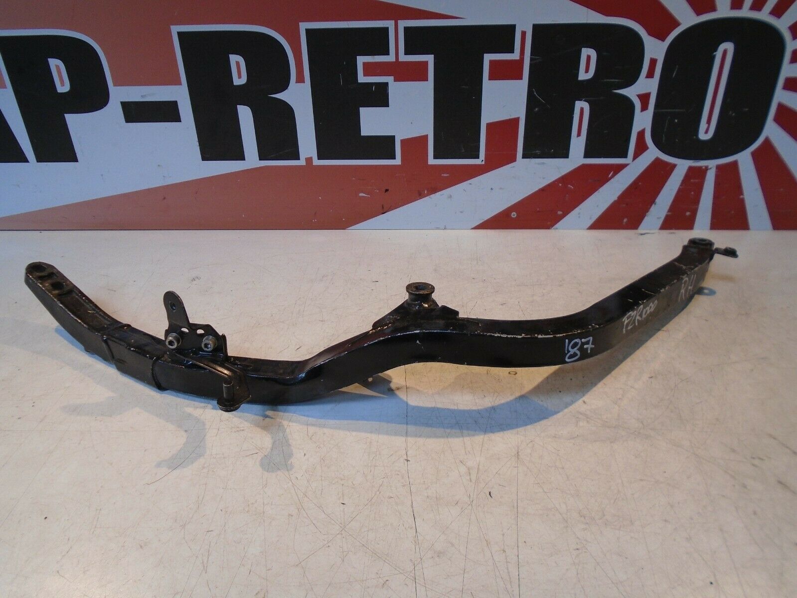 Yamaha FZR1000 Lower Frame Rail