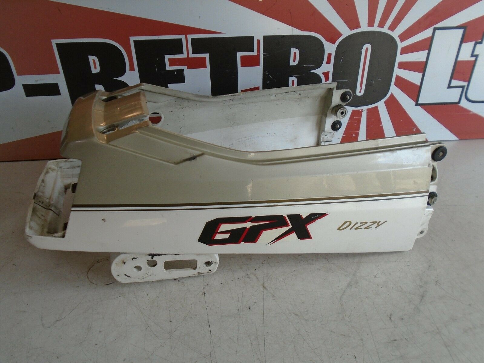 Kawasaki GPX750R Rear Seat Fairing