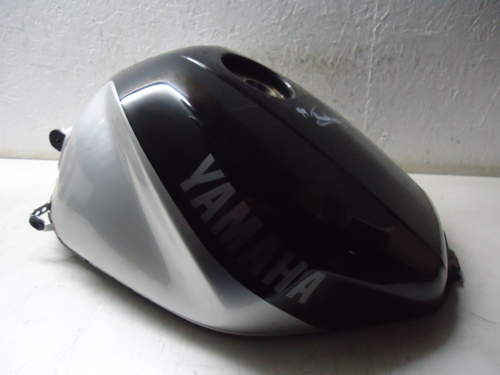 Yamaha YZF1000R Thunderace Fuel Tank YZF1000
