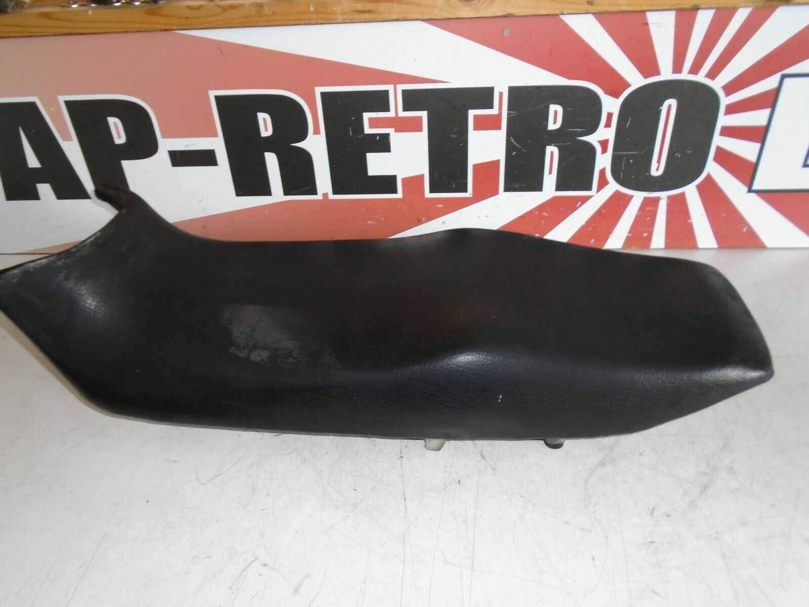Kawasaki GPX750R Seat 