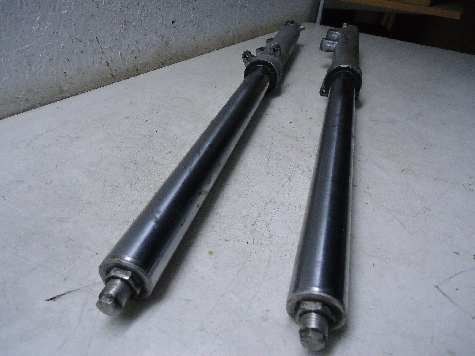 Suzuki GSX1100F Forks 
