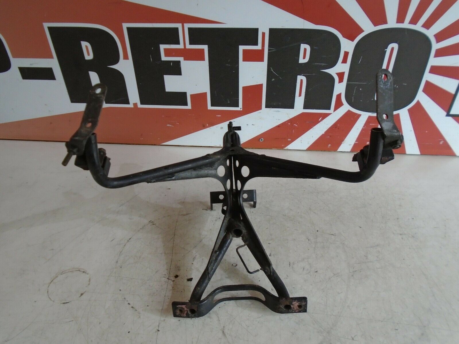 Kawasaki GPX750R Front Frame Fairing Stay Bracket