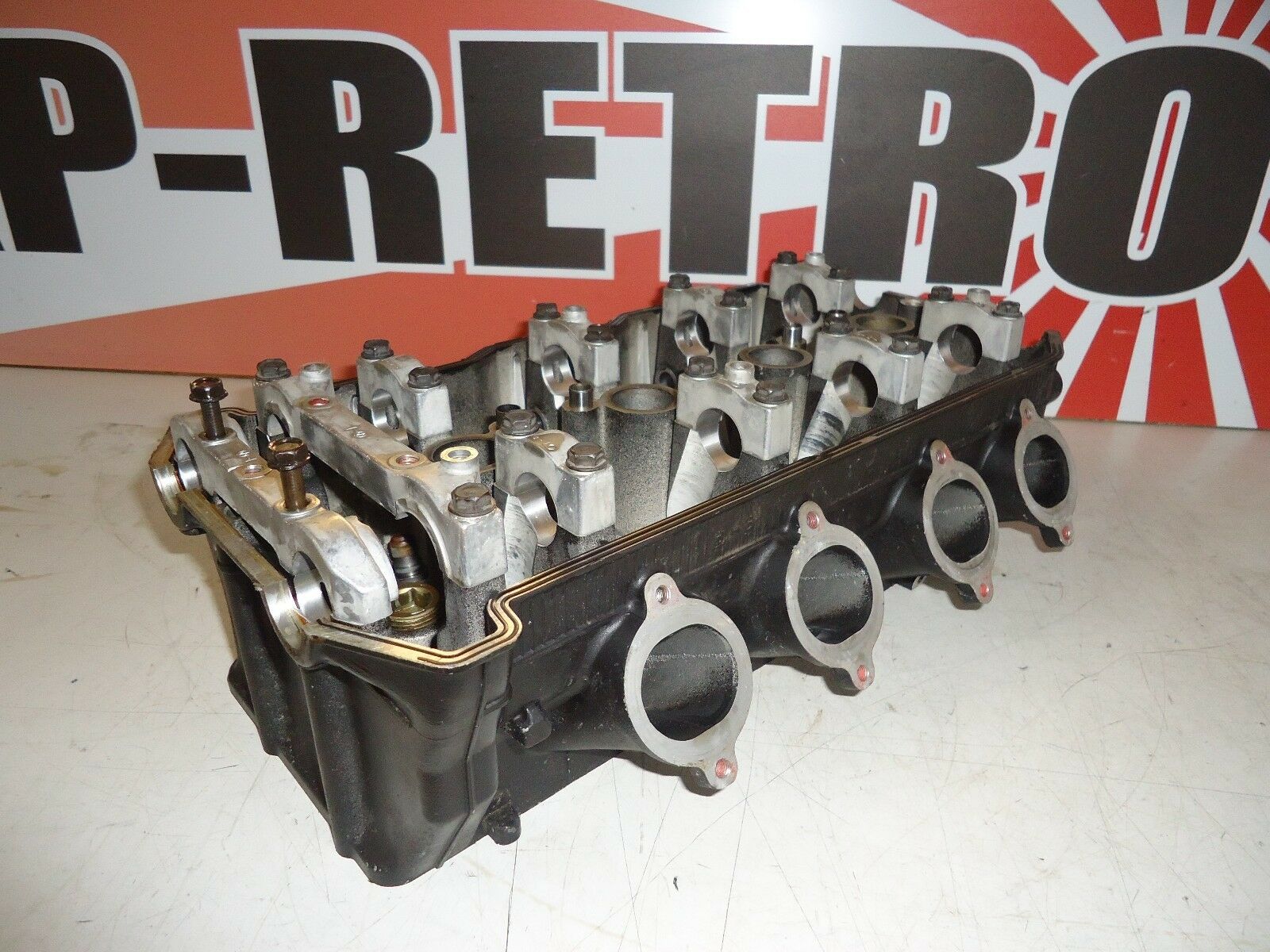 Kawasaki ZZR1100 Engine Cylinder Head