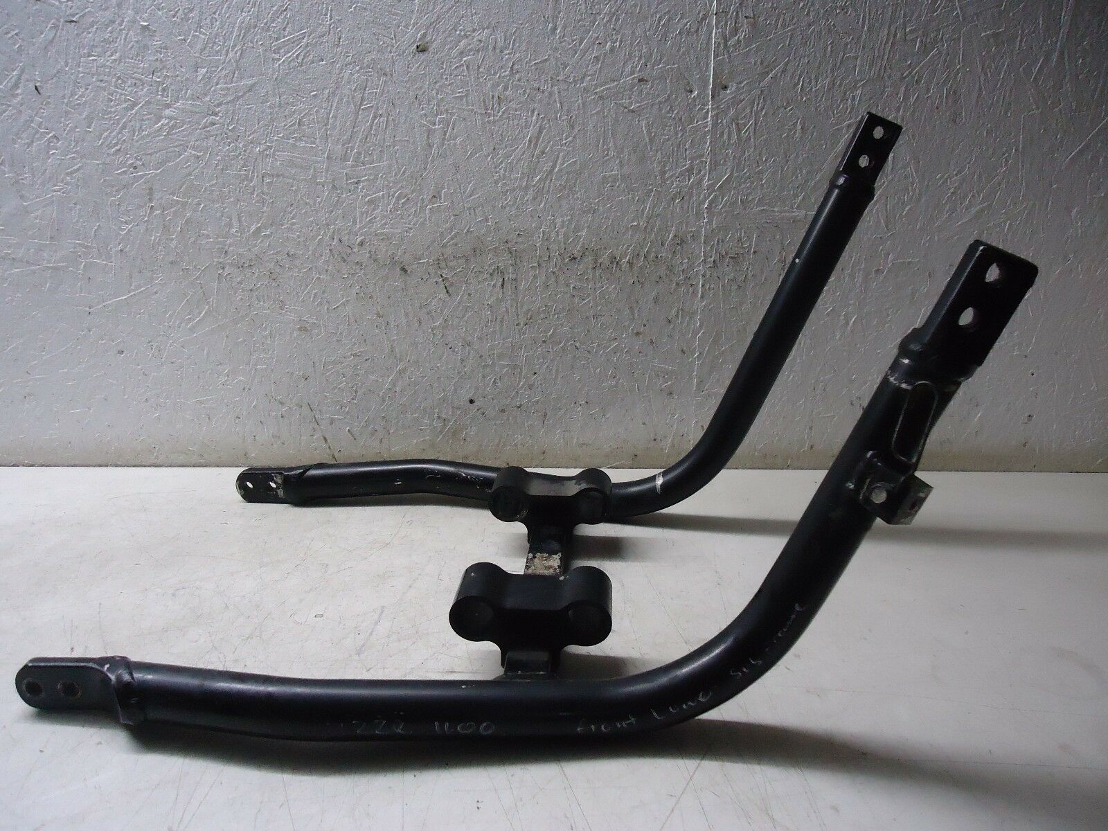 Kawasaki ZZR1100 Lower Frame Rails