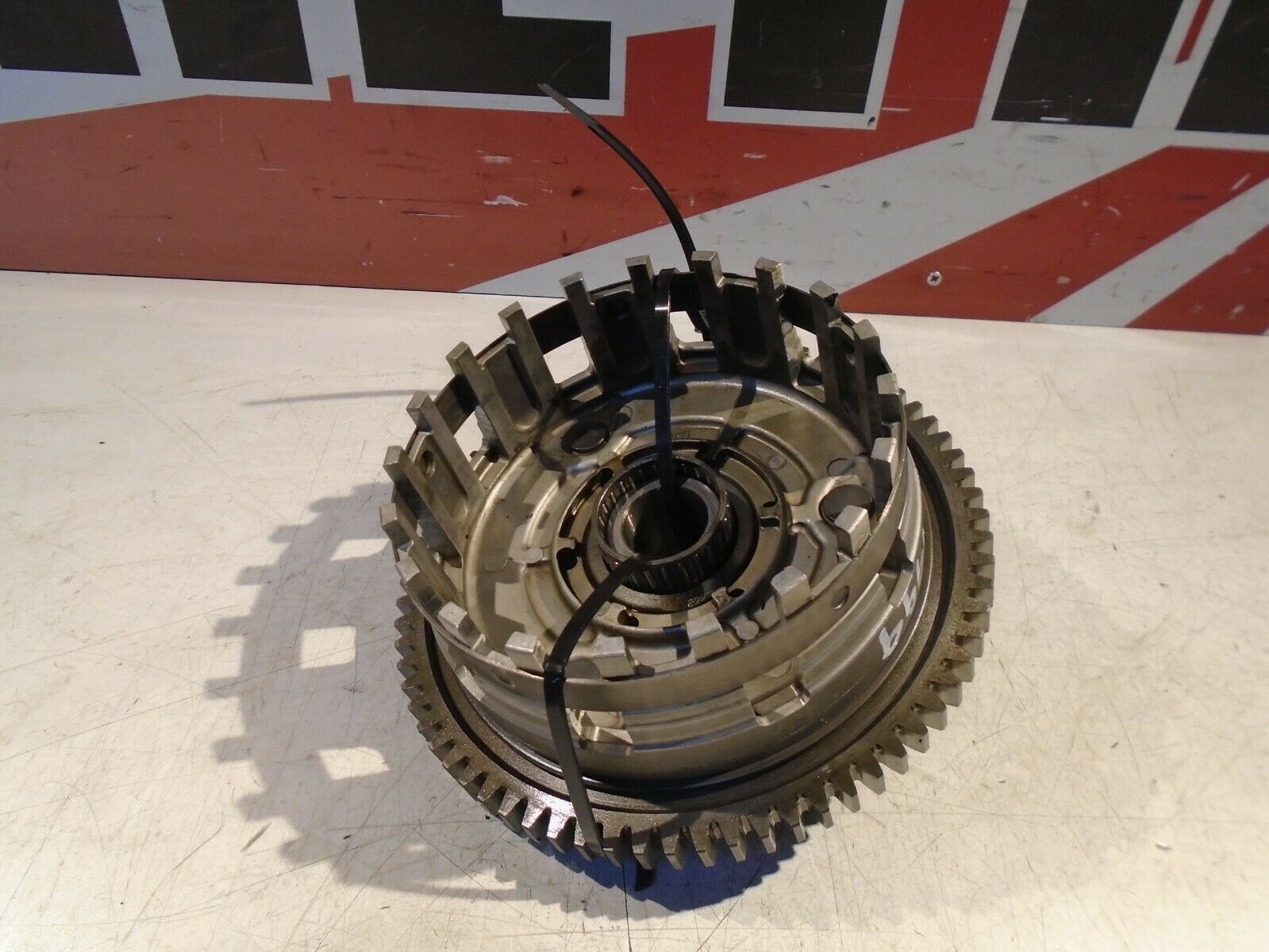 Suzuki GSXR600 SRAD Engine Clutch Basket 
