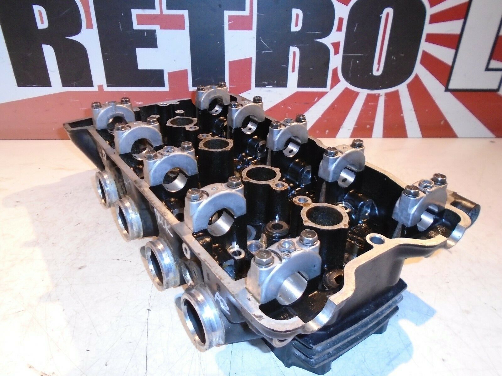Kawasaki GPZ900R Engine Cylinder Head 