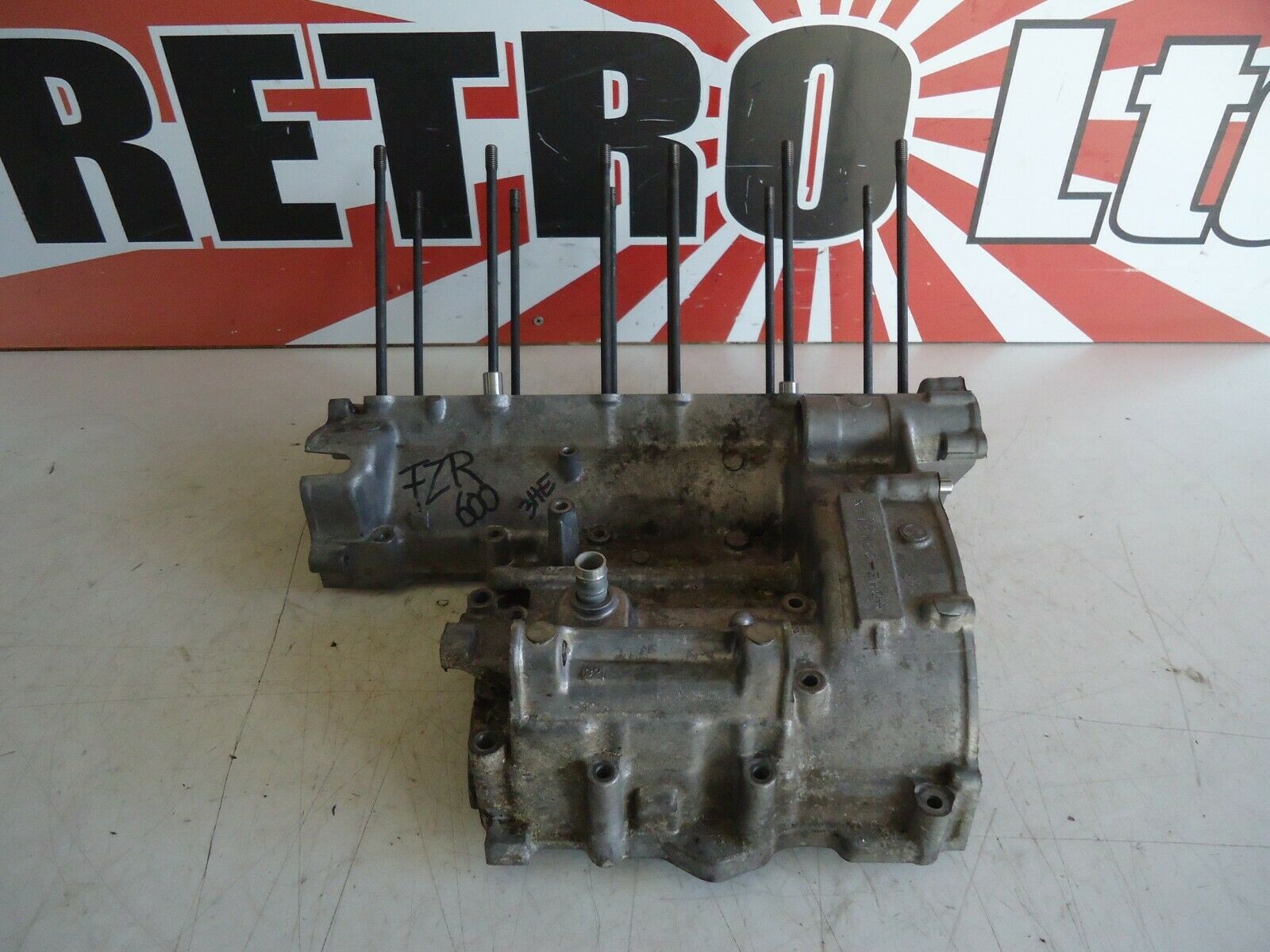 Yamaha FZR600 Engine Crankcases