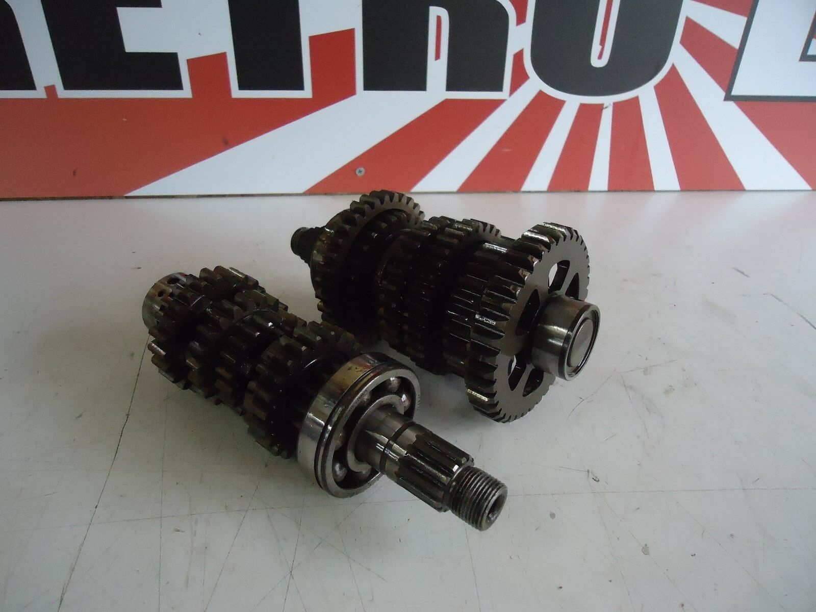 Kawasaki GPX750R Engine Gearbox
