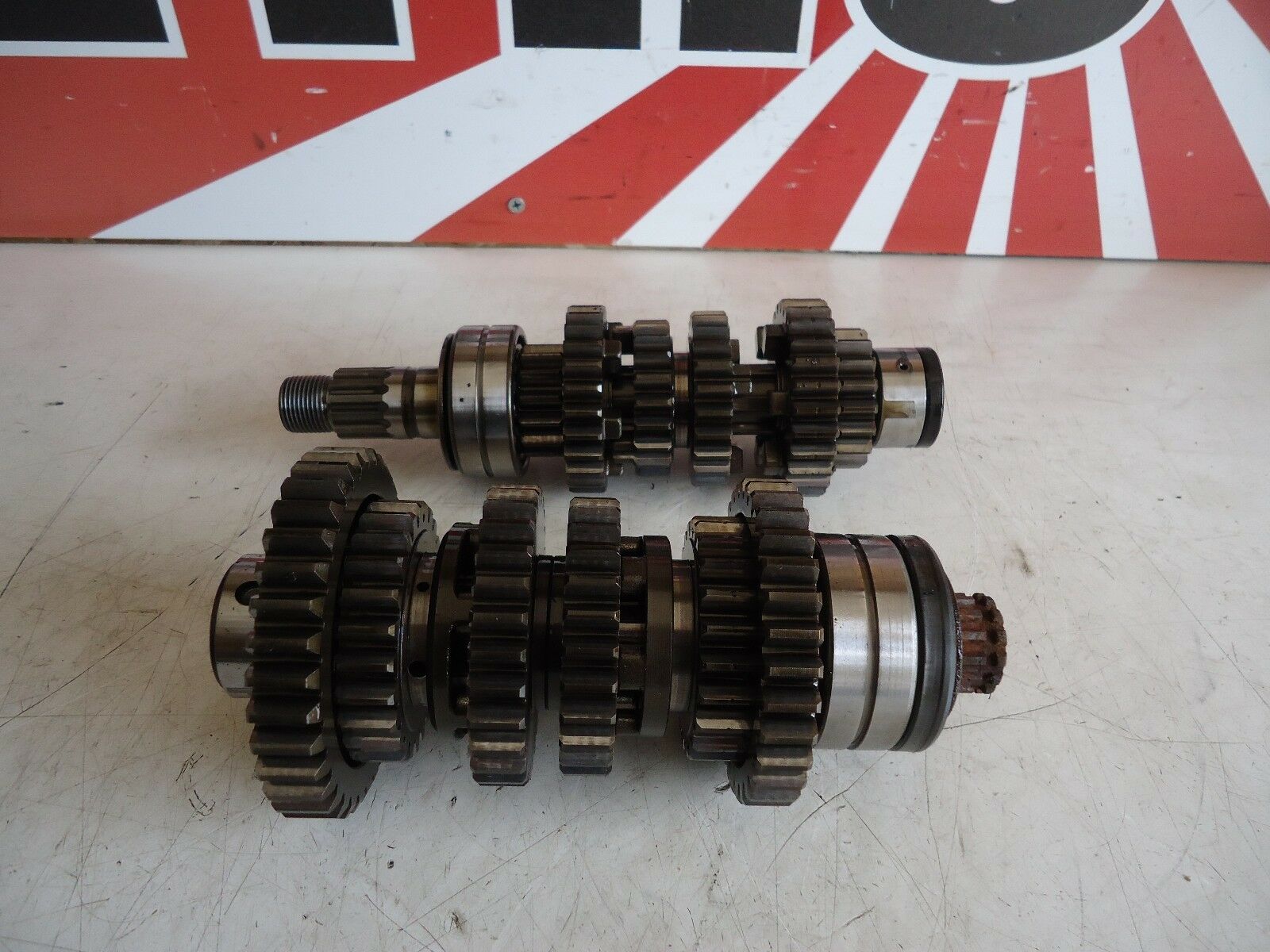 Kawasaki GPZ500s Engine Gearbox