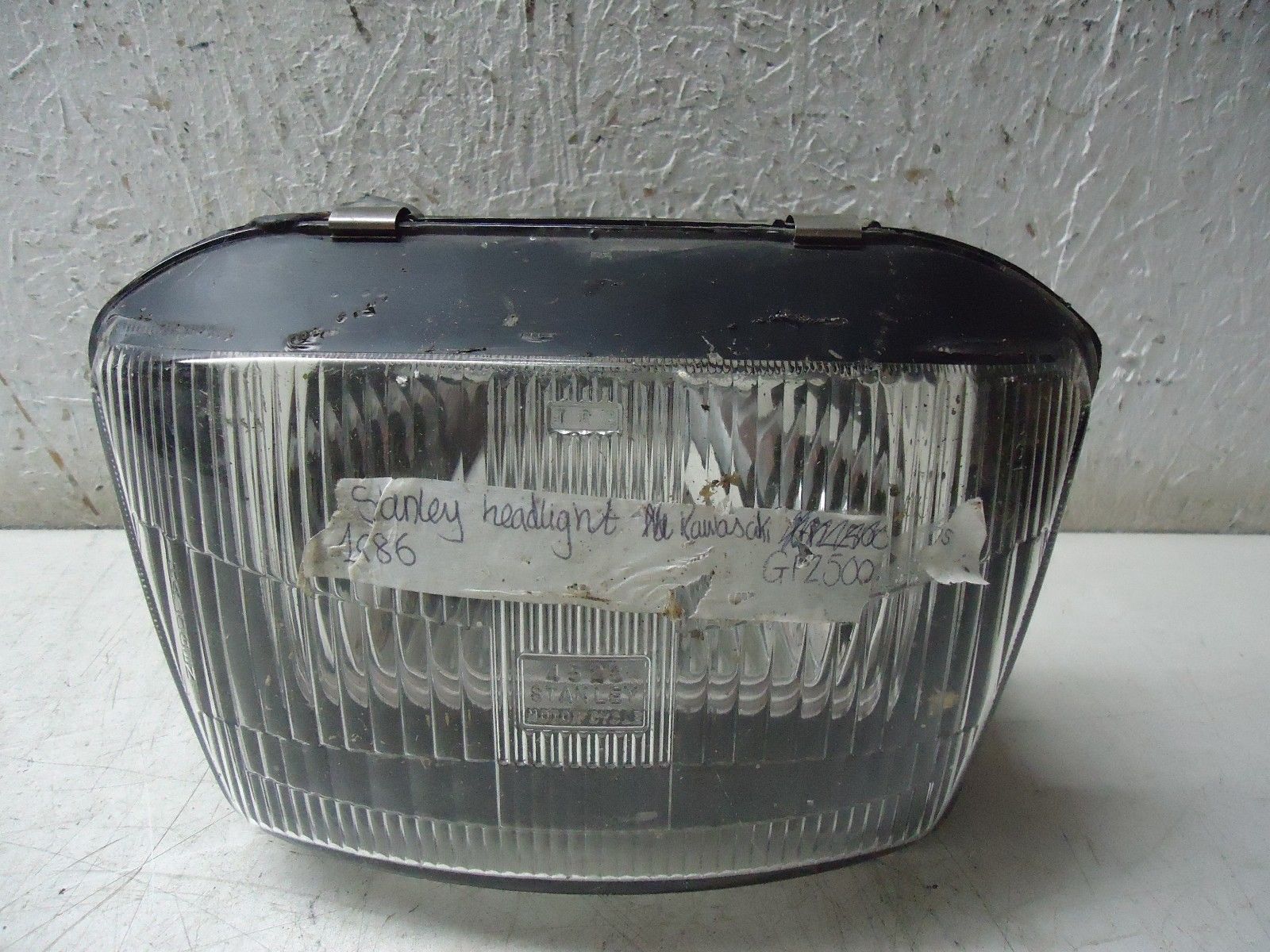 Kawasaki GPZ500s Headlight 