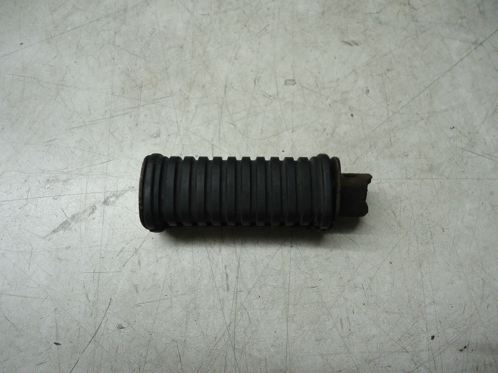 Yamaha XJ600F Pre Diversion Rear Footrest XJ600 